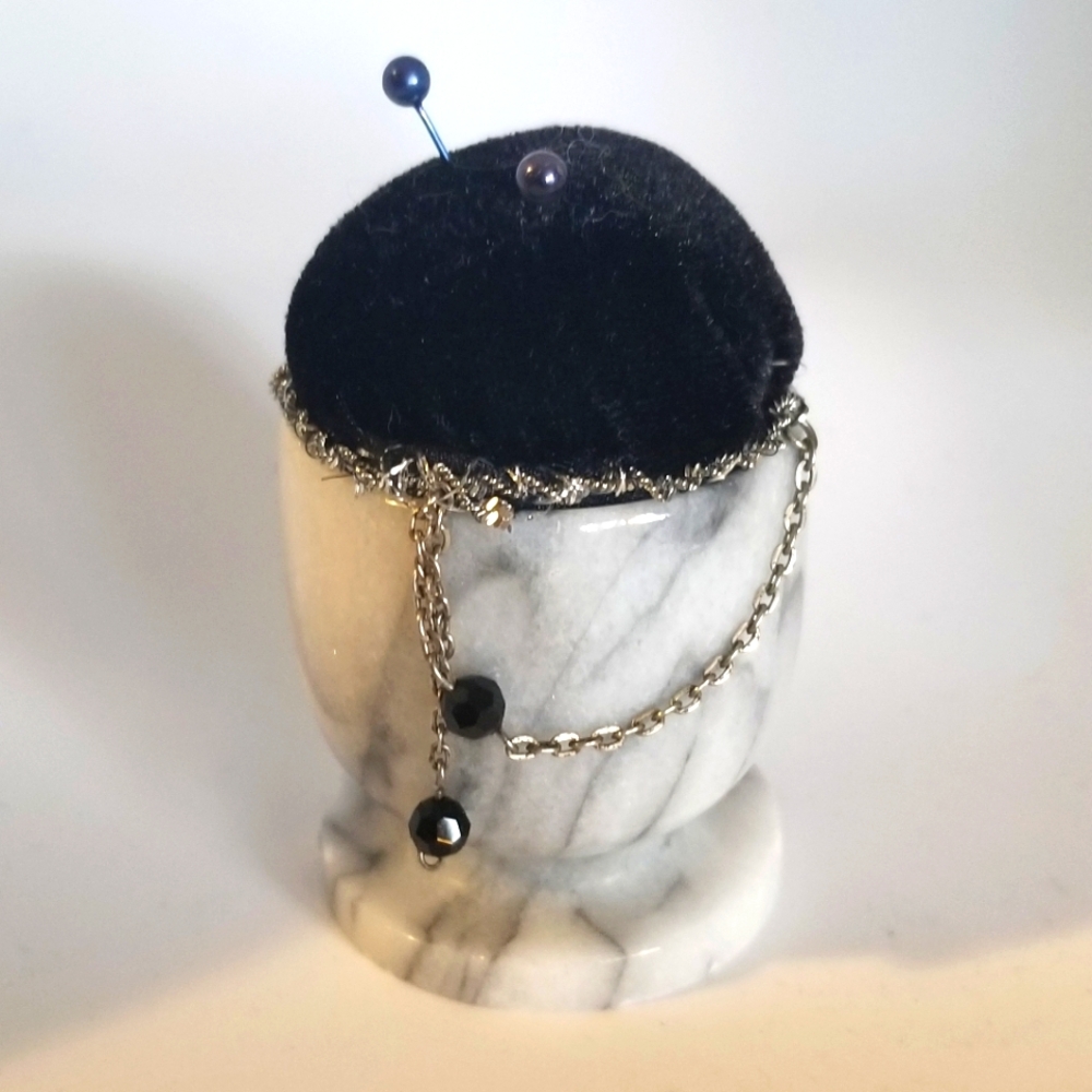 💋3/$20 handmade pin cushion
